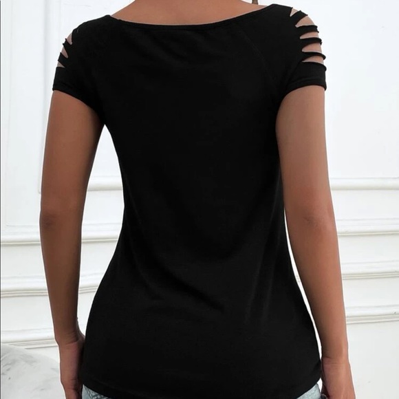 Black cutout top - Picture 3 of 6
